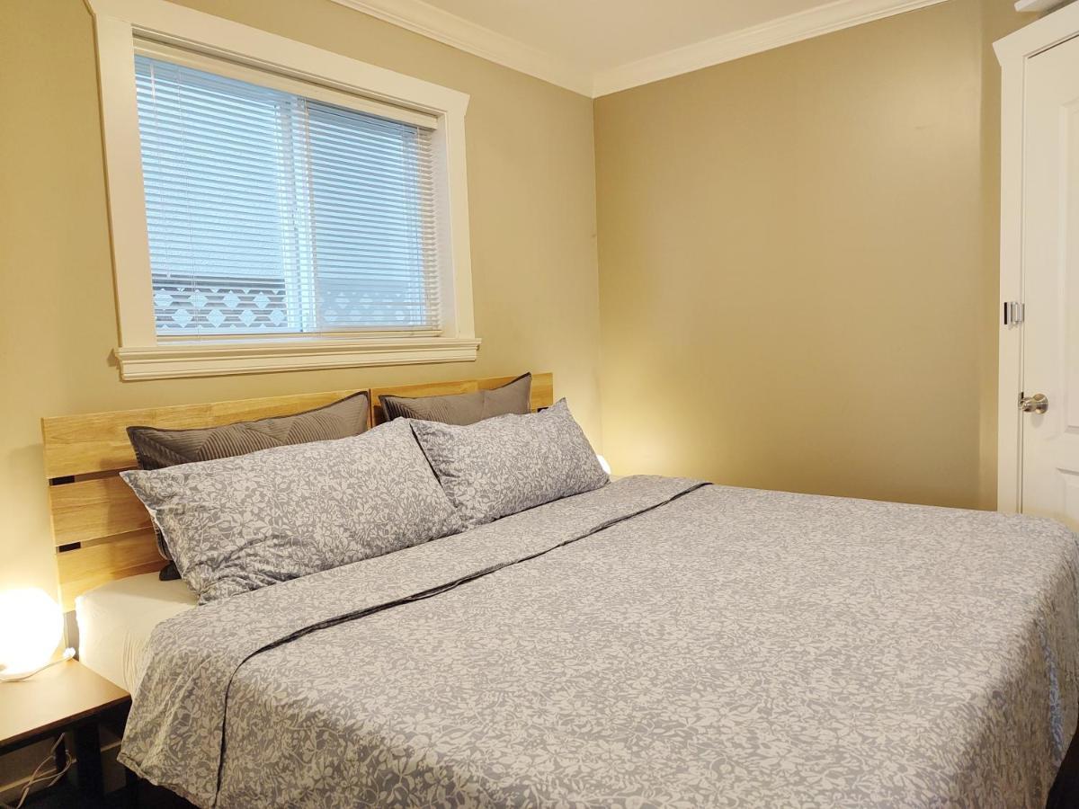 Private Suite W King Bed, Ground Level, Naturally Bright Vancouver Extérieur photo